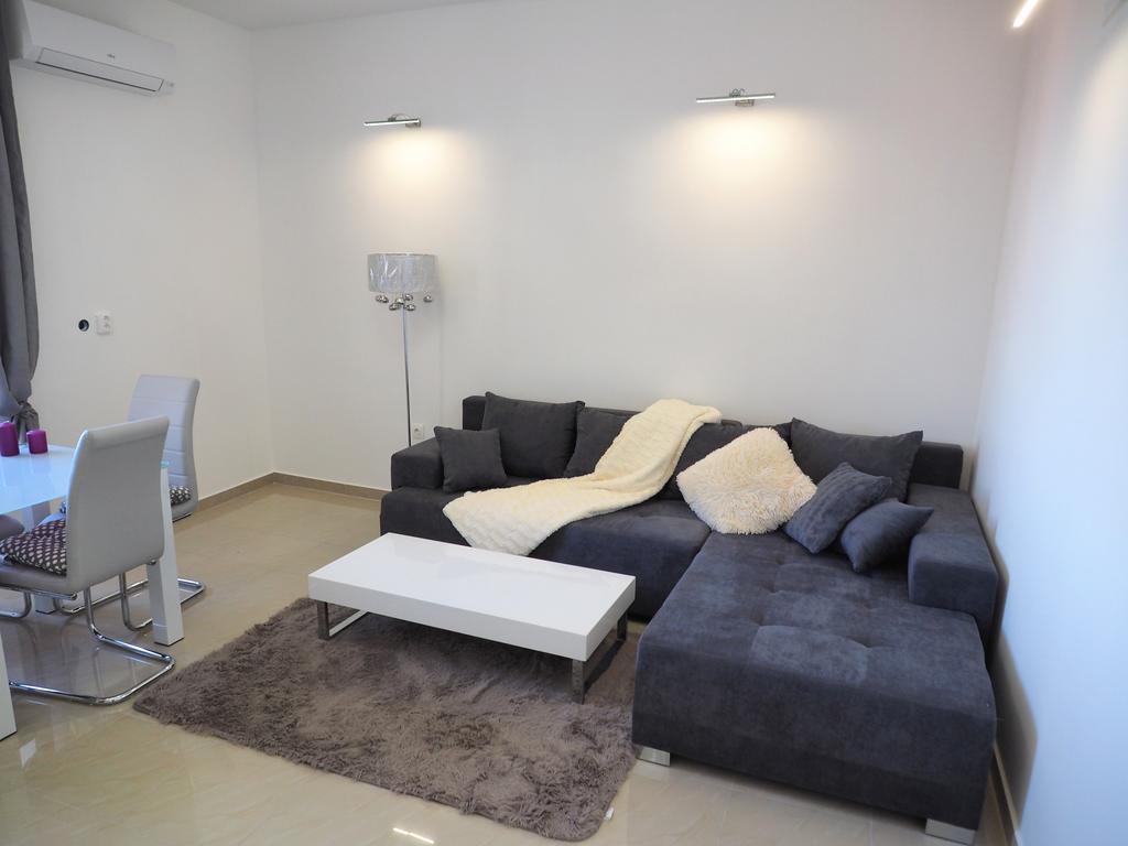 Captain Emo City Apartments Pula Zewnętrze zdjęcie