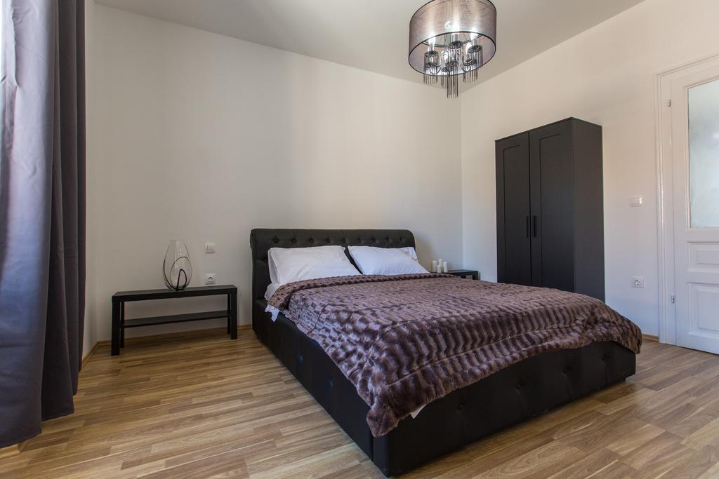 Captain Emo City Apartments Pula Zewnętrze zdjęcie
